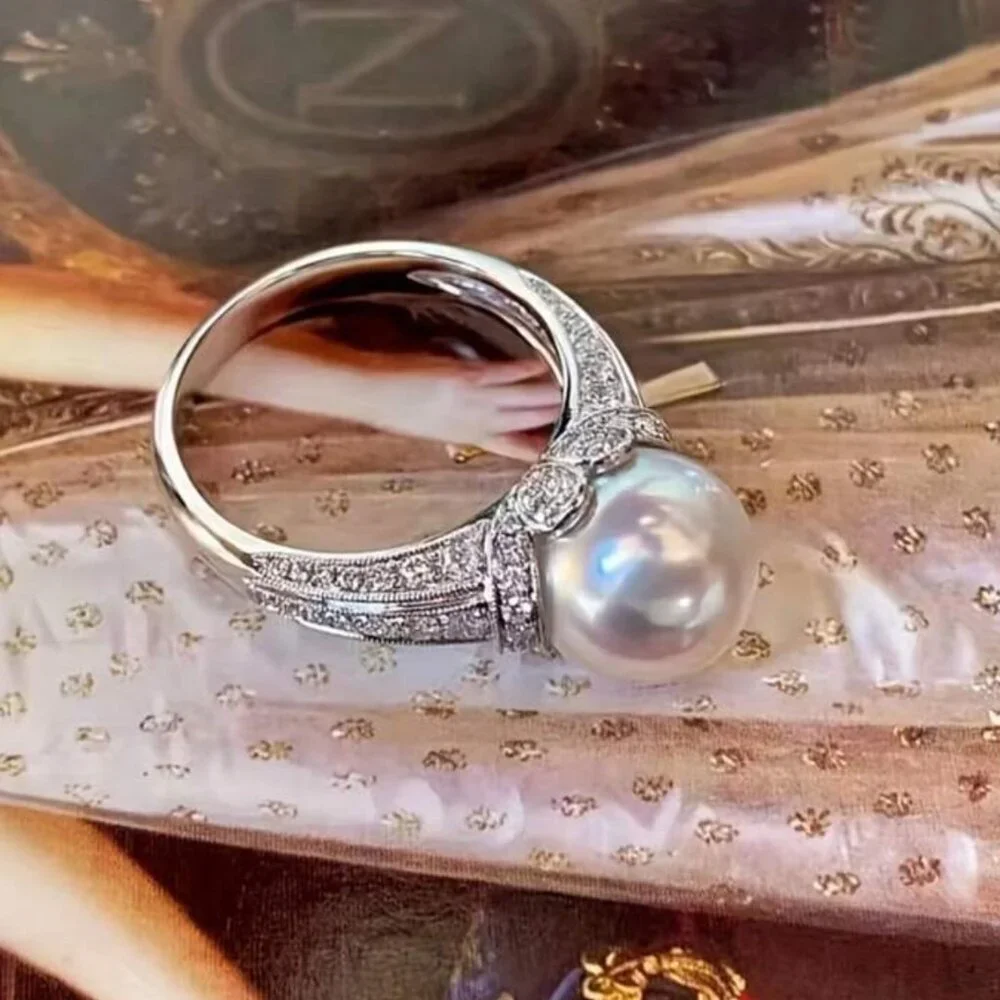 SILVER PEARL WEDDING RING